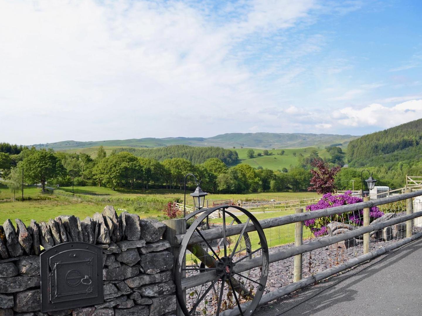 Awel Y Mynydd - Mountain Breeze Villa Strata Florida ภายนอก รูปภาพ